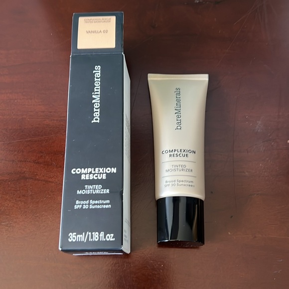 NIB bareMinerals Complexion Rescue Tinted Moisturizer - Black Packaging - Picture 6 of 6